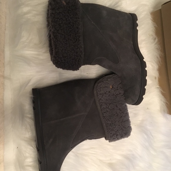 UGG Granite Booties Size 8.5  NWB - Picture 7 of 8